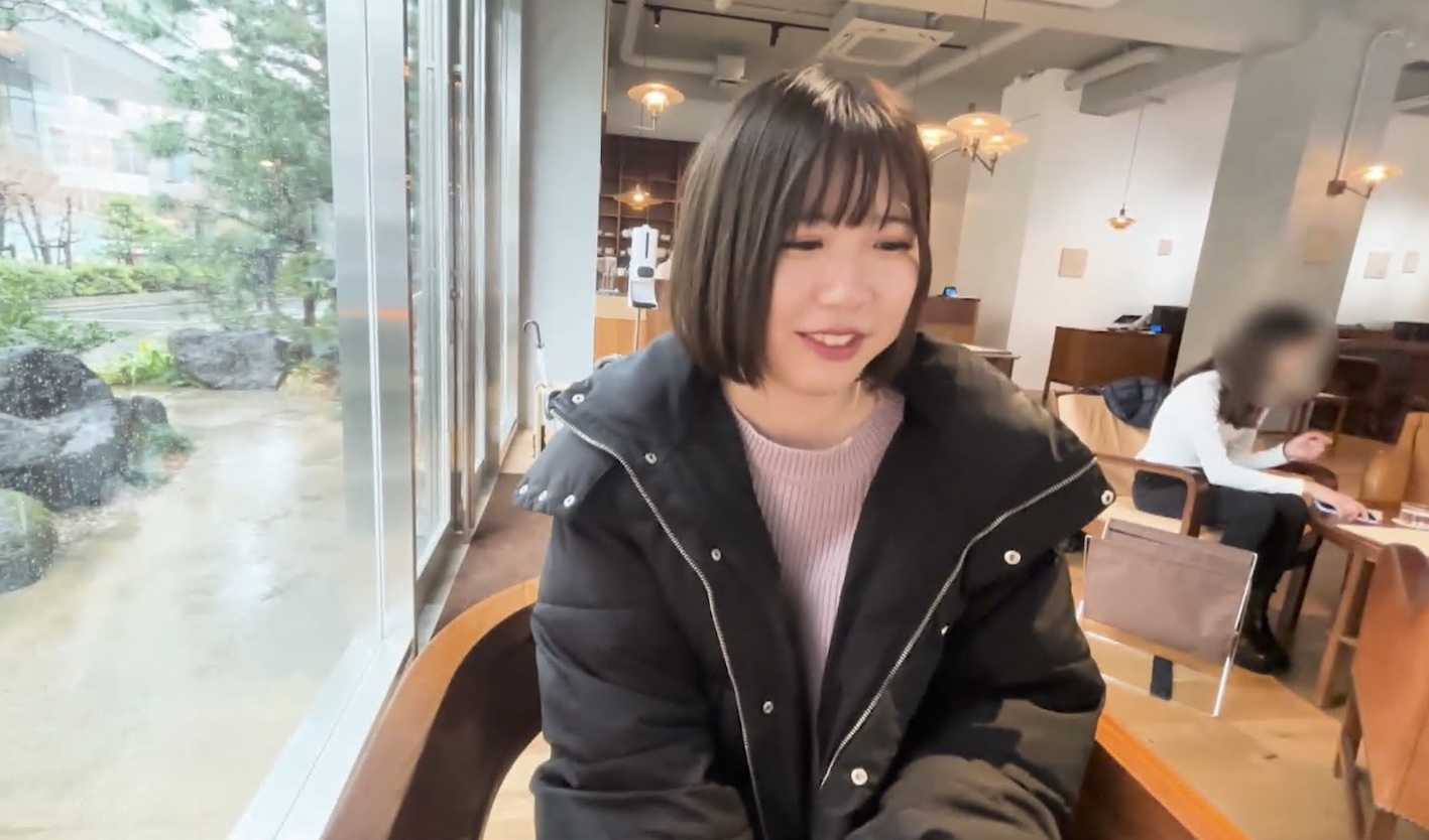 FC2-PPV-4419446-1 携帯ショップで懸命に働く新卒の〇〇ちゃん!素朴で庶民的な彼女を誑かし2度も大量種付け